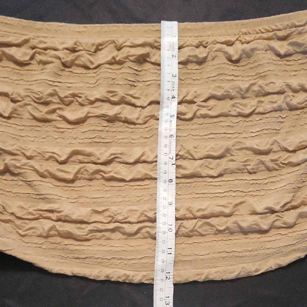 DJT Tan Textured Top - Picture 3 of 6